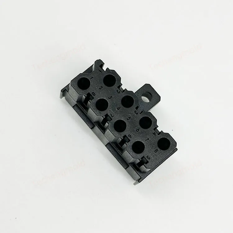 特诚科技LCP精密注塑件实拍 6